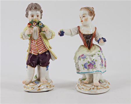 Manifattura di Meissen, secolo XX. Coppia di figurette in porcellana policroma