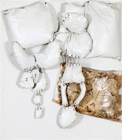 GER VAN DYCK Senza titolo, anni 70 Assemblaggio, materiale plastico, corde e...