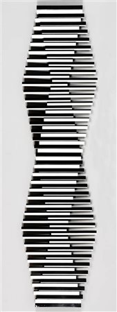 FRANCISCO SOBRINO 1932 Senza titolo, 1985 Scultura in plexiglass, cm. 154,5 x...