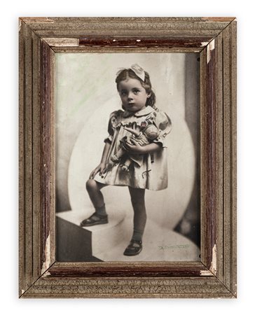 ANONIMO  - Bambina, 1945