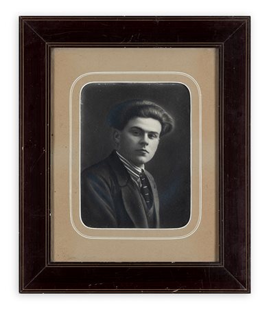 ANONIMO - Ragazzo con cravatta