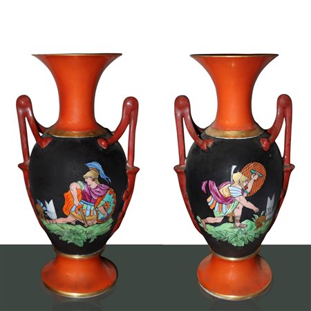 Coppia di vasi con manici laccati nei toni dell'arancione, France 19th  