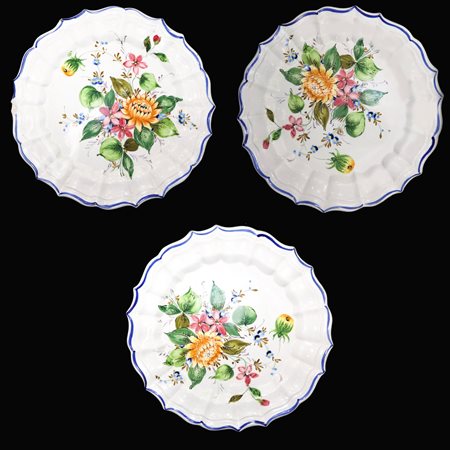 Ceramiche Bassano (Bassano del grappa)  - N. 3 piatti da muro in porcellana, primi 20th  