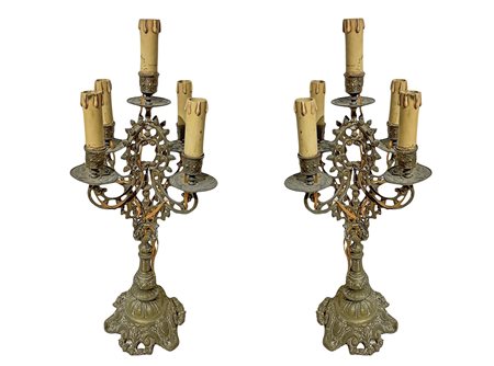 Candelabri da tavolo a cinque luci in ottone dorato, nineteenth  