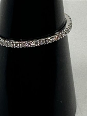 ANELLO VERETTA CON DIAMANTI BIANCHI