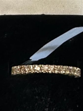 ANELLO VERETTA CON DIAMANTI BIANCHI