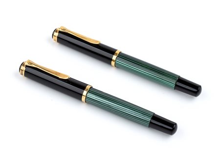  
PELIKAN: penna a sfera K400 e penna stilografica M400, pennino F 
 