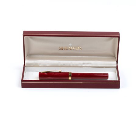  
SHEAFFER: penna stilografica, pennino M  
 