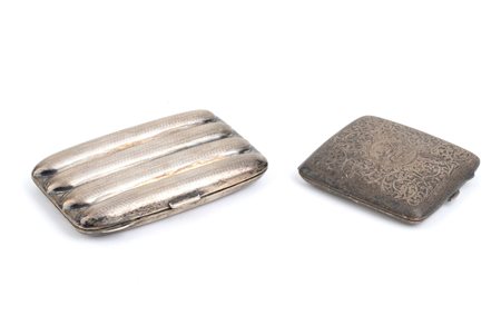  
Portasigarette e portasigari in argento - Birmingham 1947 
 Peso complessivo 259 gr.