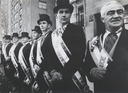 GIANNI BERENGO GARDIN (1930-) Sfilata degli Irlandesi a New Yorkanni ‘...