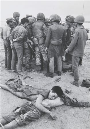 BURNETT DAVID (1946-) Vietnam1968stampa ai sali d’argento, vintage24x16 cm –...