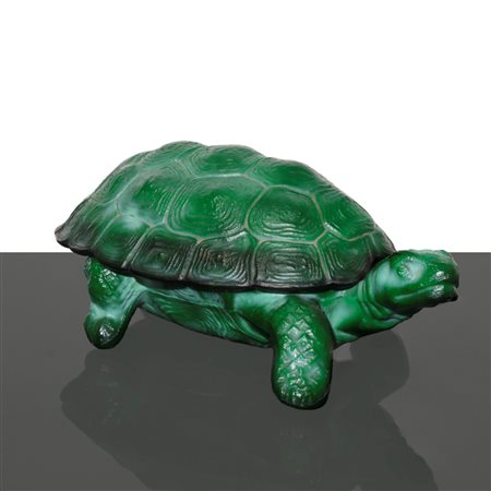 Heinrich  Hoffman (1875-1939)  - Portagioie Art Deco' a forma di tartaruga in vetro malachite verde,