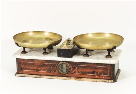 GRANDE BILANCIA D'EPOCA - OLD SCALE fine XIX secolo - late 19th Century base...