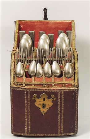 SERVITO DI POSATE IN ARGENTO - SILVER CUTLERY SET XVIII secolo - 18th Century...