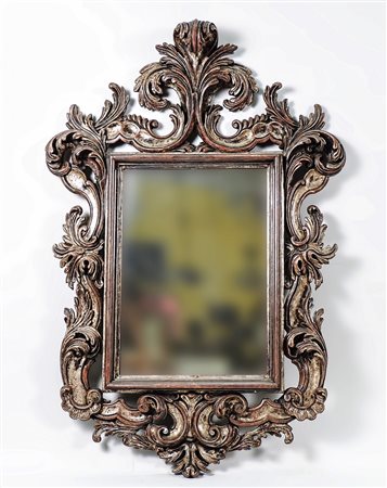 SPECCHIERA IN LEGNO INTAGLIATO E ARGENTATO - GILTWOOD MIRROR realizzata in...
