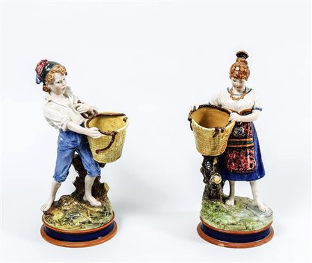 DUE FIGURE IN TERRACOTTA POLICROMA - TWO TERRACOTTA COUNTRY FIGURES Ginori,...