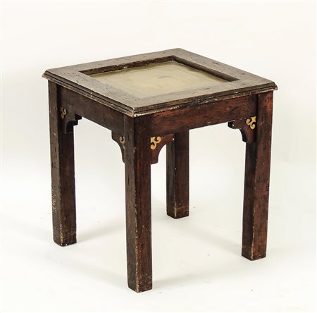 PICCOLO TAVOLINO/SGABELLO - SMALL TABLE/STOOL piano con inserto in metallo,...