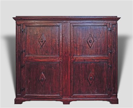 ARMADIO IN NOCE - WALNUT WARDROBE Toscana, XIX secolo - Tuscany, 19th Century...