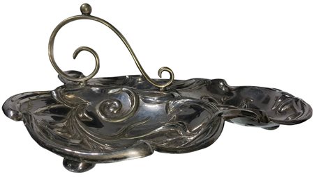 Portadolci In sheffield a forma di foglia,  20°  secolo