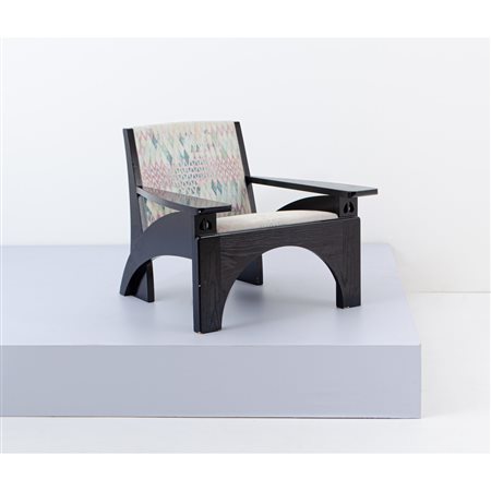 CHARLE RENNIE MACKINTOSH, Poltrona mod. “Hill House”