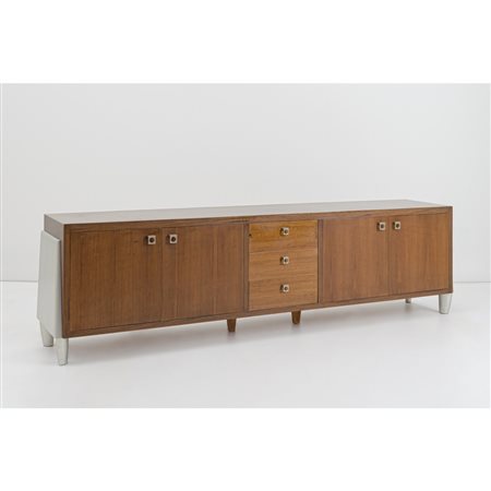 V FORM (Attr.le), Sideboard