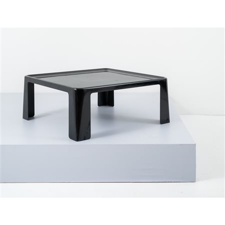 MARIO BELLINI, Tavolo basso modello “Amanta”