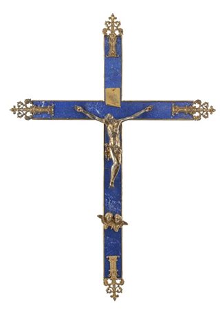 Cristo crocefisso in vermeil con puntali traforati e teste di cherubini nella b