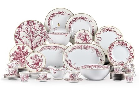 CHRISTIAN DIOR. Parte di servizio di piatti in porcellana della linea "Coquette