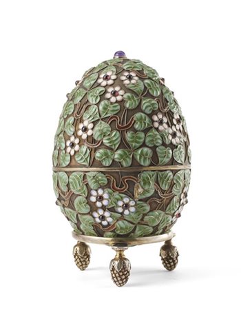 Uovo in argento con interno in vermeil, smalti policromi a foglie e fiori decor