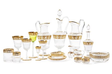 Manifattura Saint Louis, Francia. Parte di servizio in cristallo incolore con p