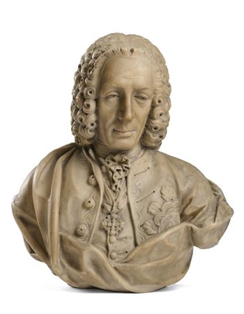 Artista del secolo XVIII. "Busto di gentiluomo" scultura in marmo (h. cm 57) (d