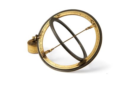 Orologio solare ad anello equinoziale in ottone sormontato da una piccola busso