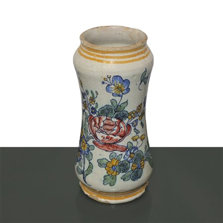 Albarello napoletano in maiolica dipinta a fiori e farfalle, 18° secolo
