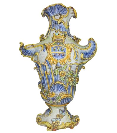 Vaso ornamentale in maiolica policroma di Caltagirone, pubblicato sul Ragona, 18° secolo