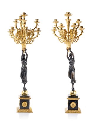 Coppia di grandi candelabri in bronzo dorato e brunito a dieci luci, Francia,...