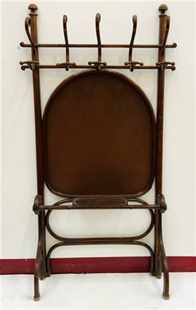 Thonet (Attribuito)
Appendiabiti. Secolo XX. Legno curvato e pelle. (cm 110x204x