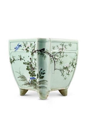 Cachepot in porcellana a fondo Celadon decorato con rami fioriti e volatili a r