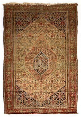 Tappeto Senneh, Persia, fine secolo XIX. Decoro con medaglioni concentrici orna