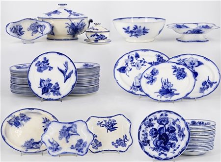 Manifattura di Wedgwood, secolo XIX-XX. Parte di servizio da tavola in terragli