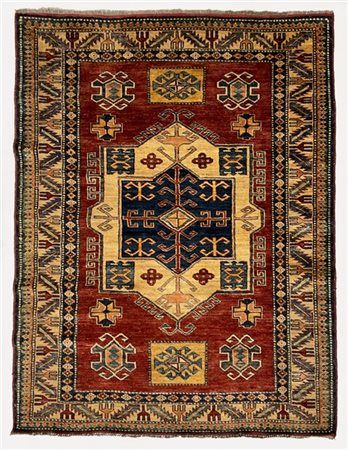 Tappeto Azeri, Caucaso, secolo XX. Decoro geometrico nei toni del blu e beige s