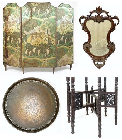 Lotto composto da un piccolo paravento a tre ante rivestite in tessuto operato