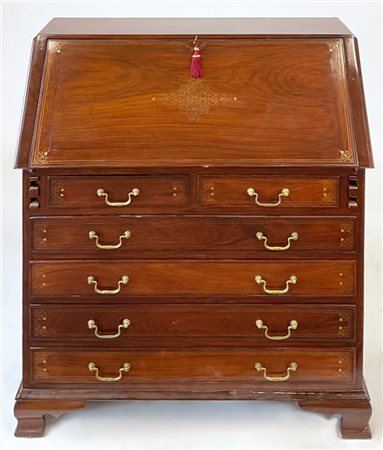 Ribalta Navy in mogano decorata da filettature in ottone, fronte a sei cassetti