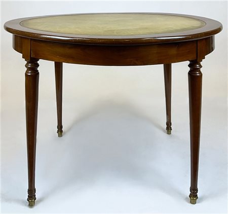 Tavolo circolare in mogano con piano in pelle e bordura impressa in oro, gambe