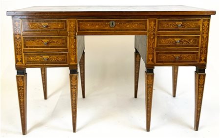 Scrivania da centro lastronata in palissandro, bois de rose e bois de violette,