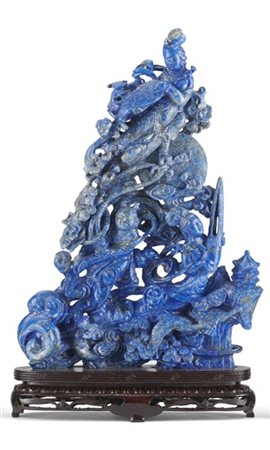 Grande gruppo scultoreo in lapislazzuli raffigurante figure femminili tra rami