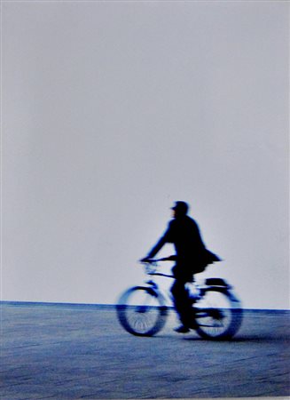 RICCARDO MACINAI Minimalismo urbano, 2011 Fotografia a colori montata su...