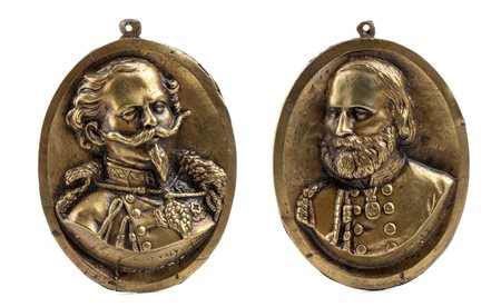 coppia di placche in bronzo di Garibaldi e Vittorio Emanule II 13x10 cm