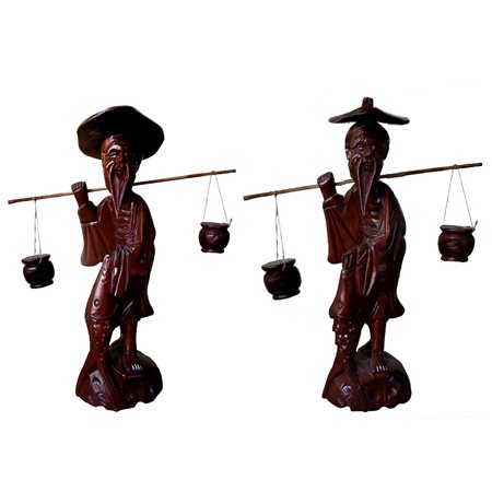 Coppia di statuine orientali in legno di anziano pescatore con cesti pendenti
