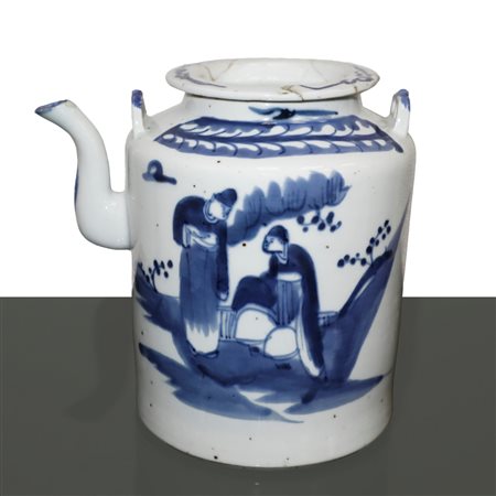 Caffettiera in porcellana cinese dipinta blu su fondo bianco, fine 19° secolo