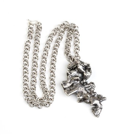 ISABELLA ASTENGO  
Girocollo con pendente ramo di corallo elettroformato 
 